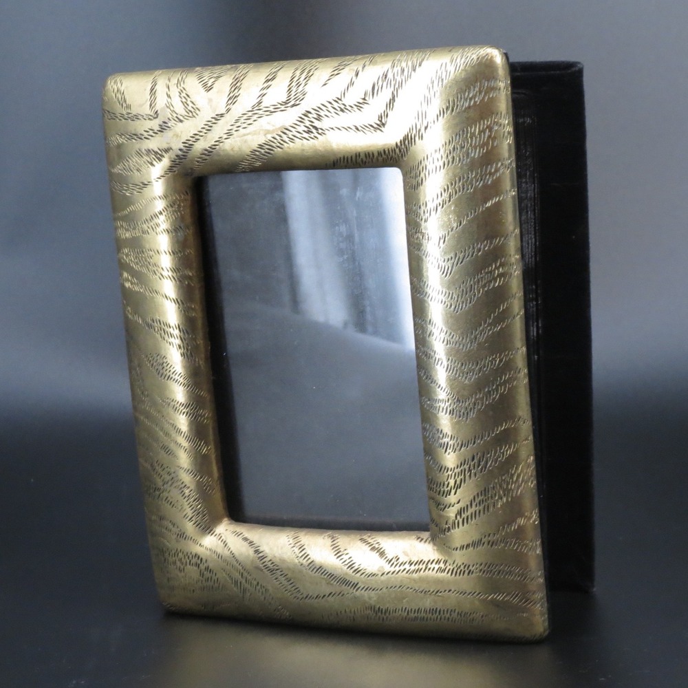 Burnes Photo Album Brass Metal Etched 4x6 Vintage Gold Black Hollywood Regency